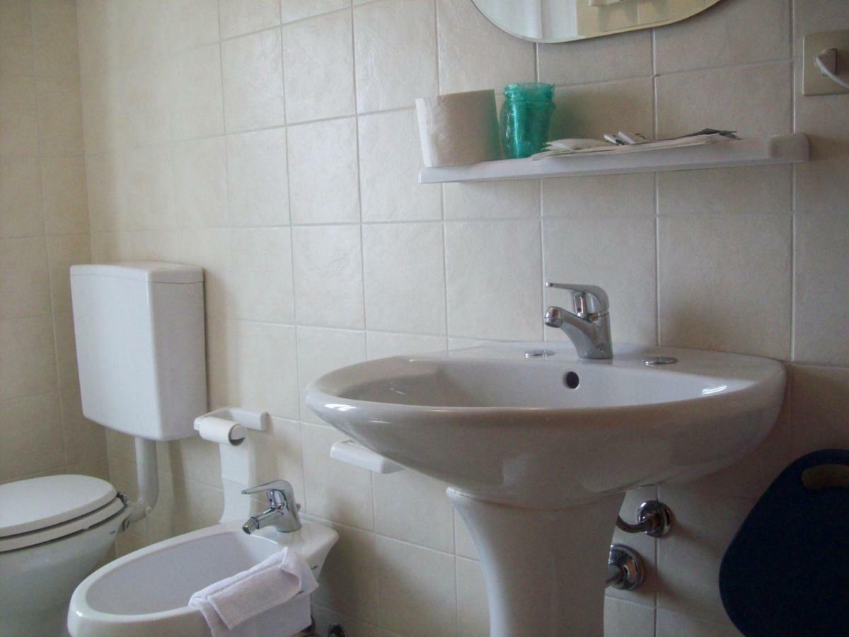 Albergo Casa Del Romano Fascia ภายนอก รูปภาพ